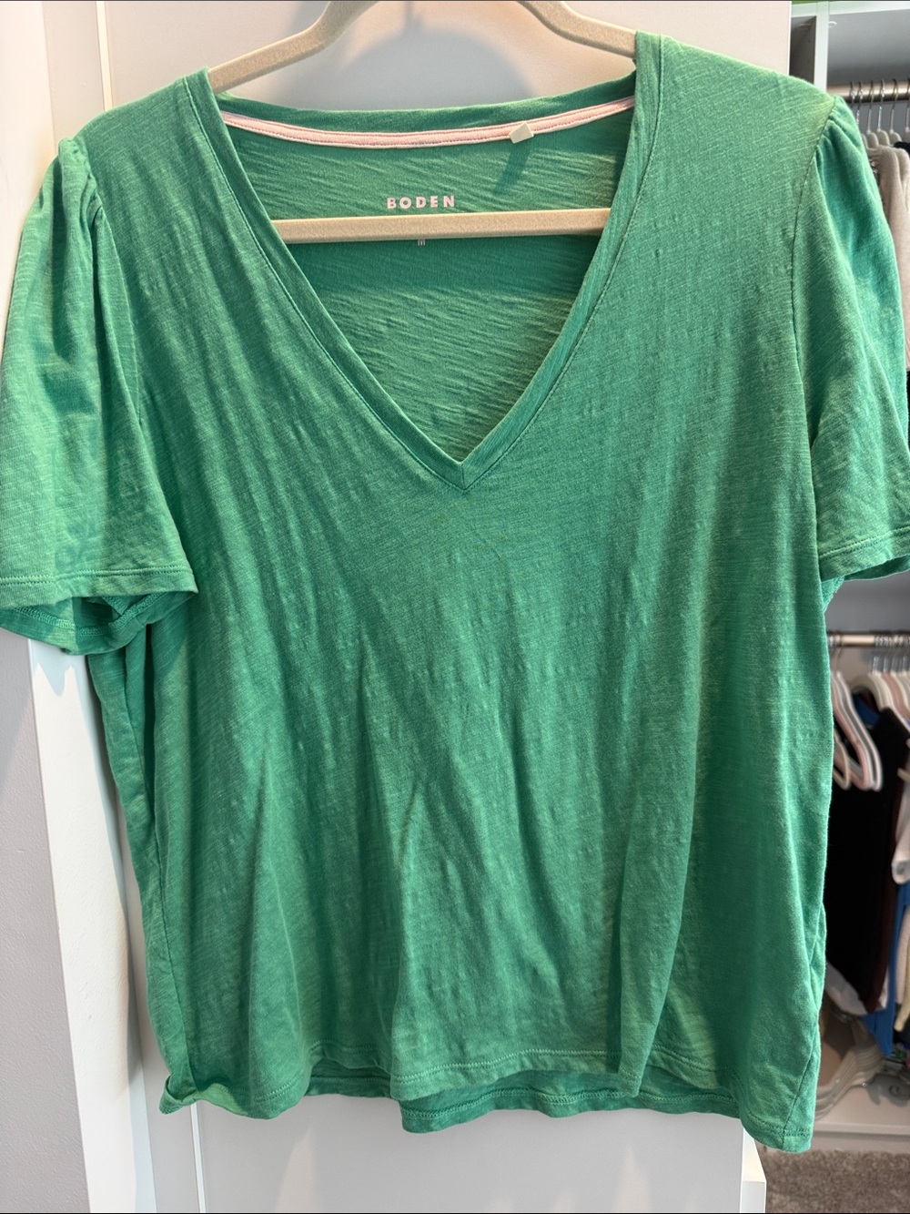 Boden Green V-Neck Short Sleeve Tee